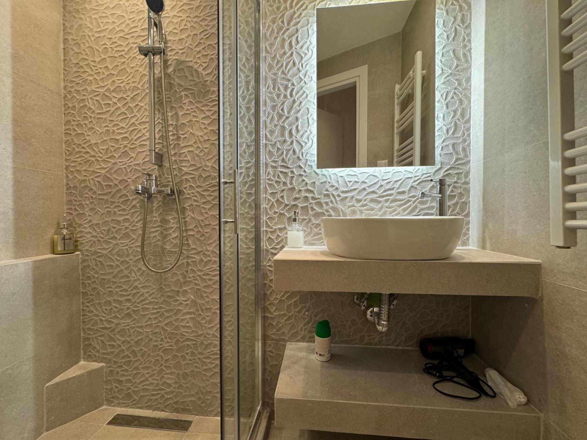 Dekolomvou Apartment เทสซาโลนิกิ ภายนอก รูปภาพ