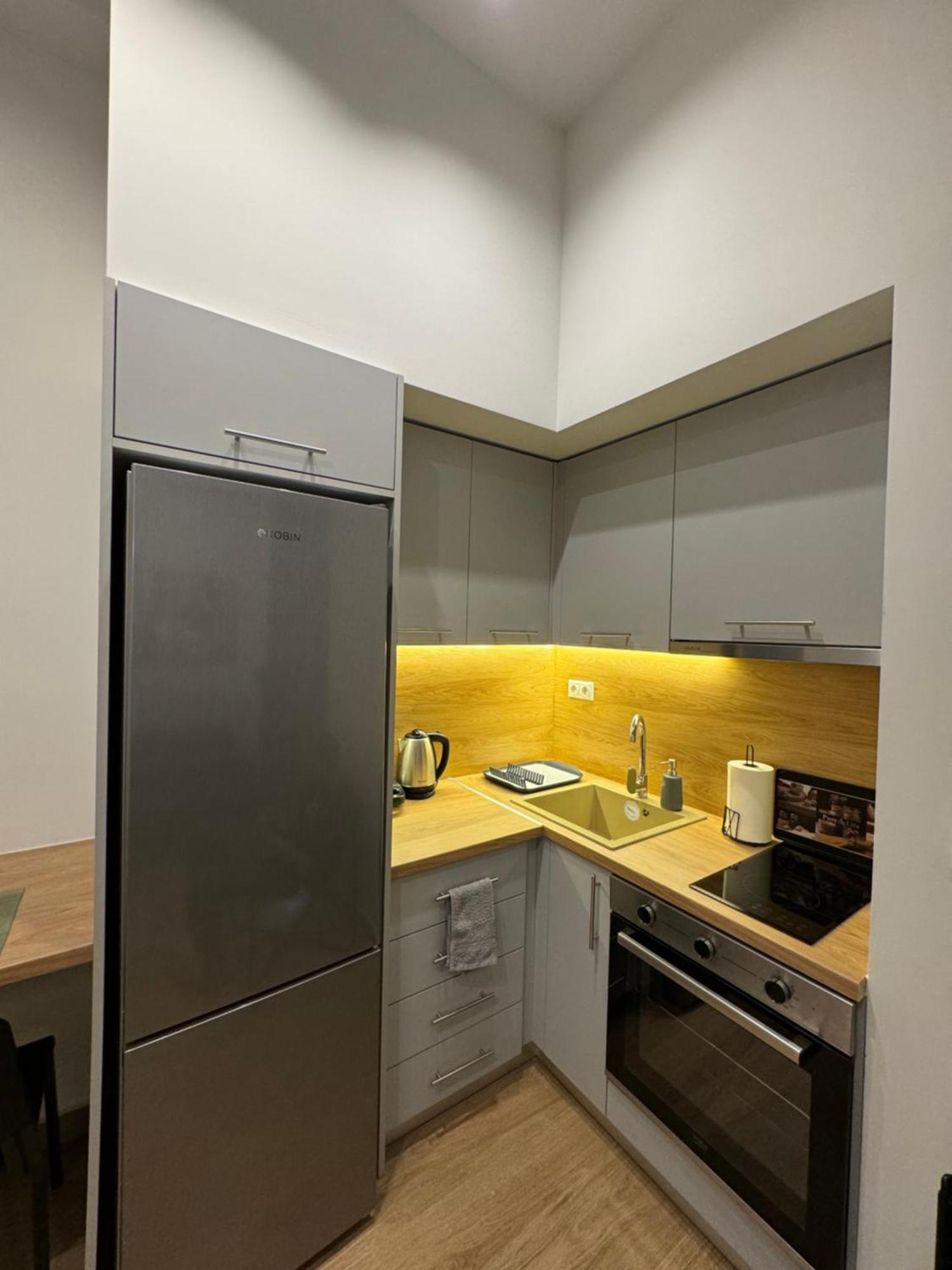 Dekolomvou Apartment เทสซาโลนิกิ ภายนอก รูปภาพ