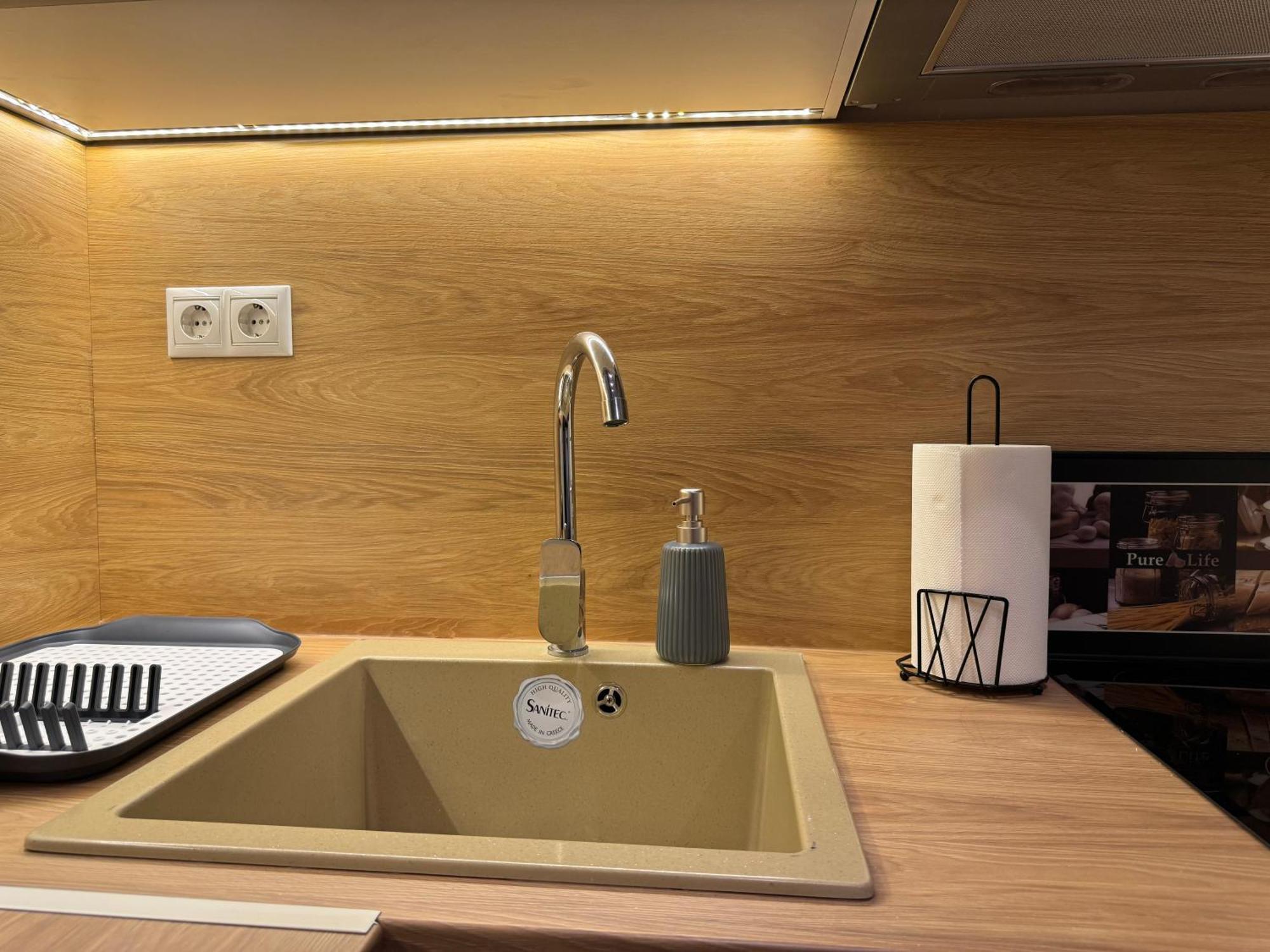 Dekolomvou Apartment เทสซาโลนิกิ ภายนอก รูปภาพ